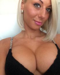 Sexy coed teen fucks